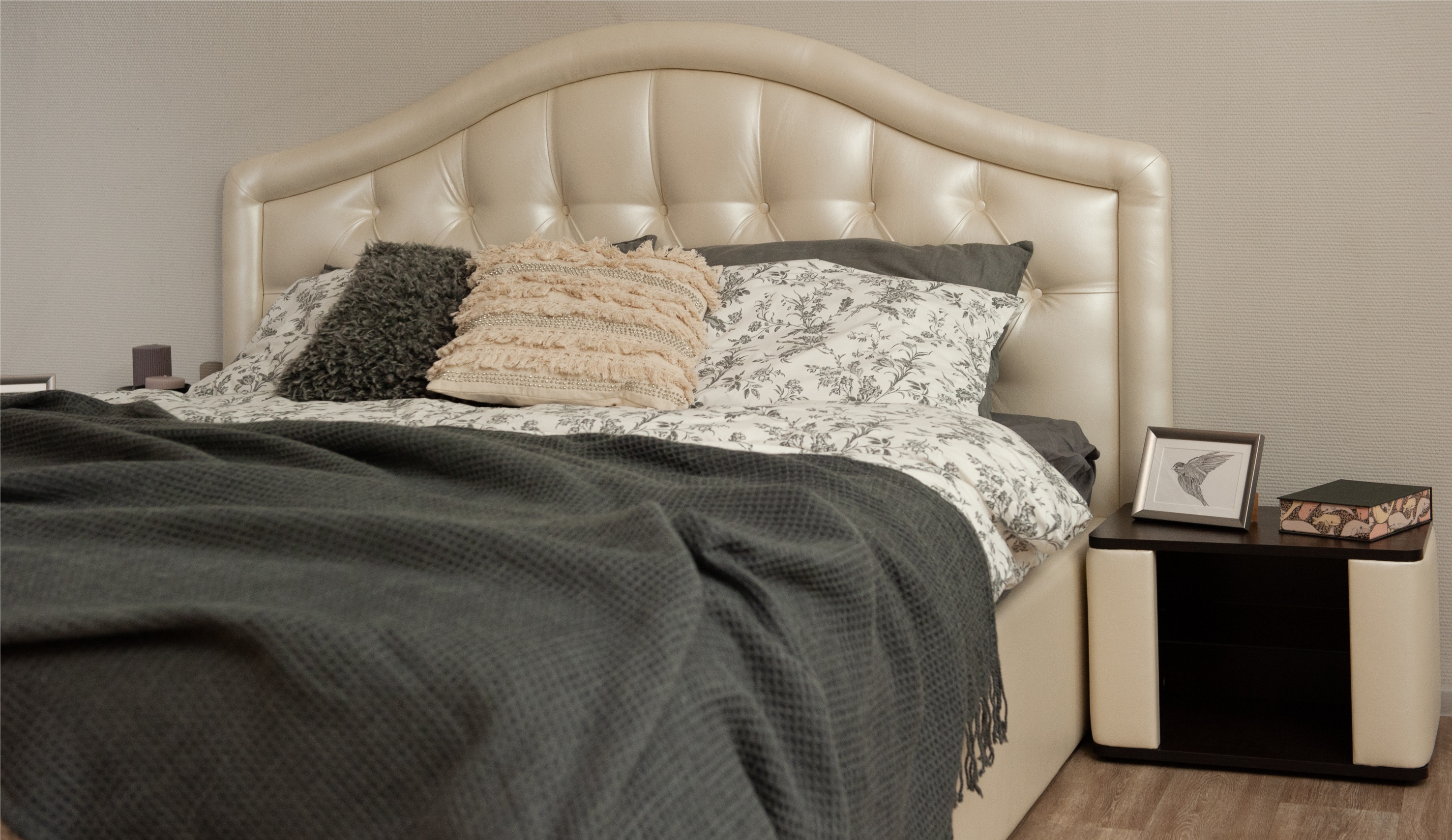 Мягкая кровать Элизабет 140, цвет pearl shell с пуговицами (подъемник) - фото 7